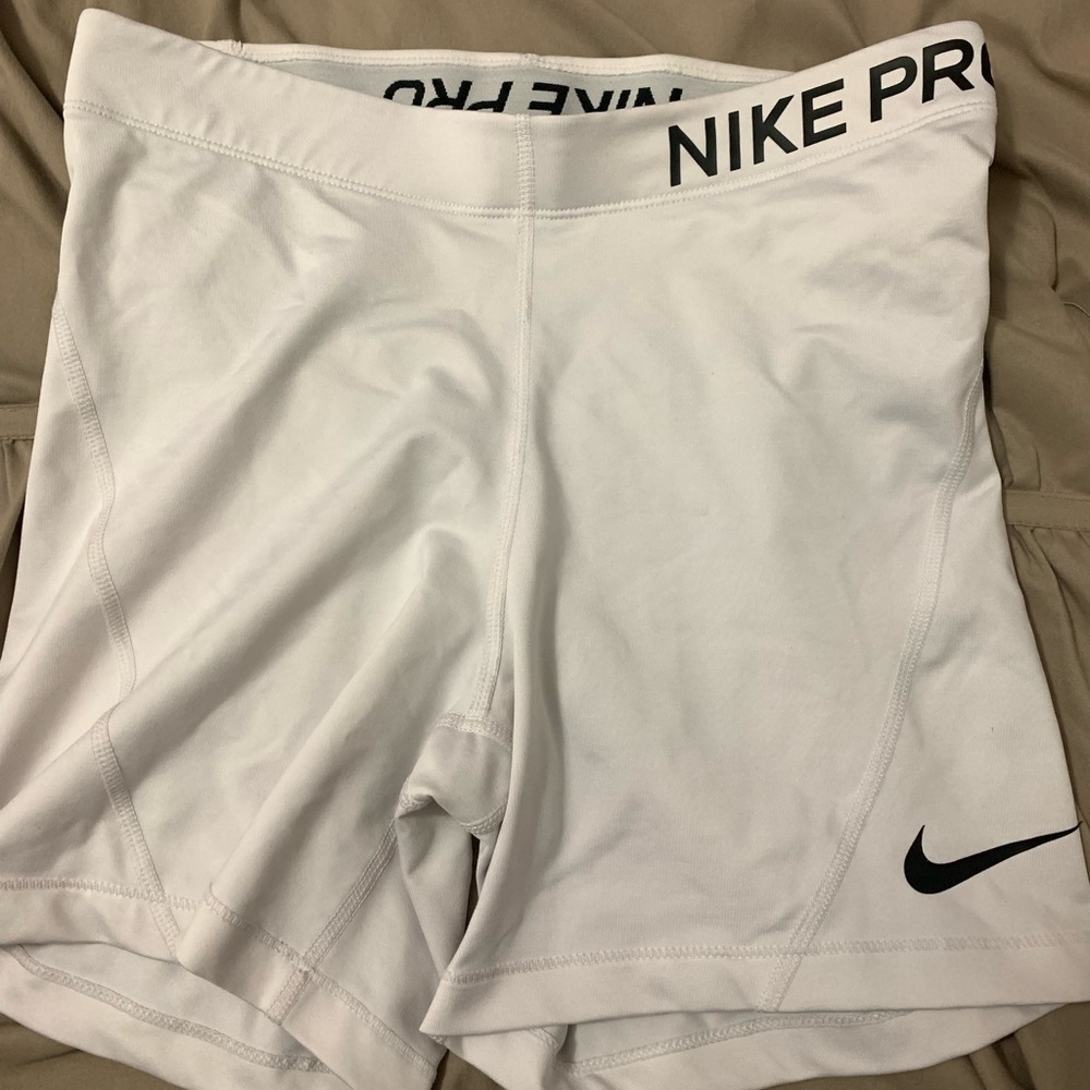 NIKE PRO SHORTS